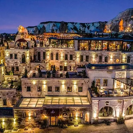 Otel Carus